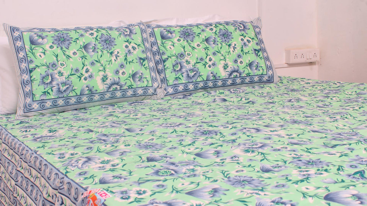 Green & Blue Floral Printed King Size Double Bedsheet 93 X 108 Inches with 2 Pillow Covers